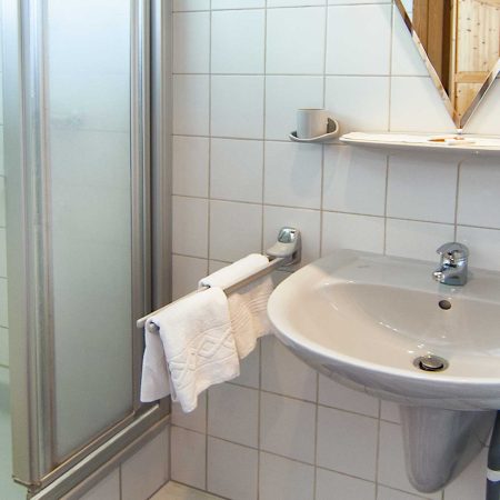 Badbeispiel mit Dusche